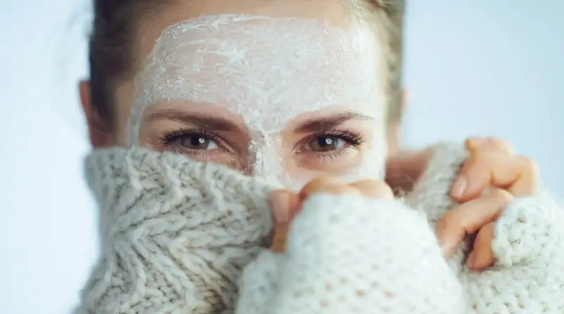 Winter Skin Care Essentials: Keeping Pakistani Skin Hydrated and Soft